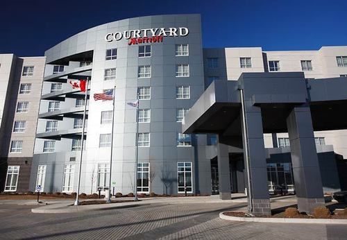 Courtyard by Marriott Calgary Airport image 1